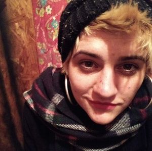 Meet your Posher, Rebekah